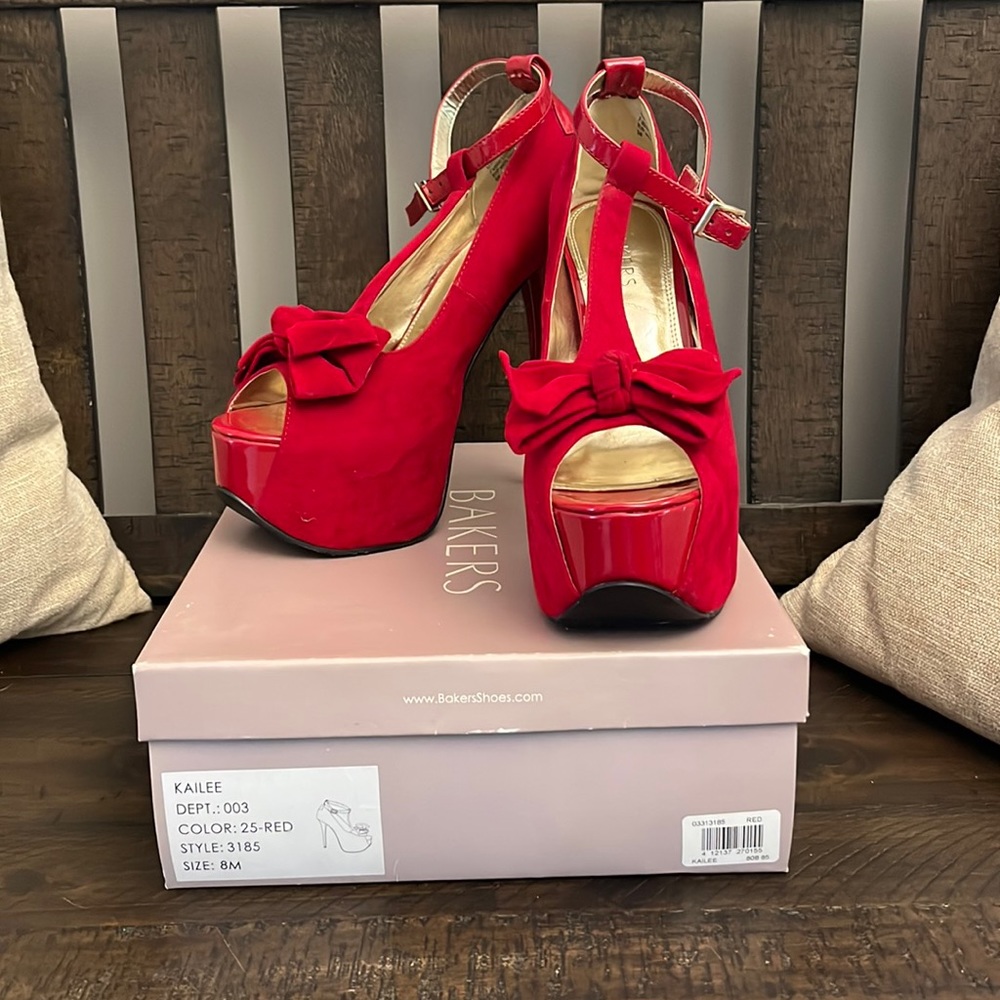 Baker’s Kailee platform high heel